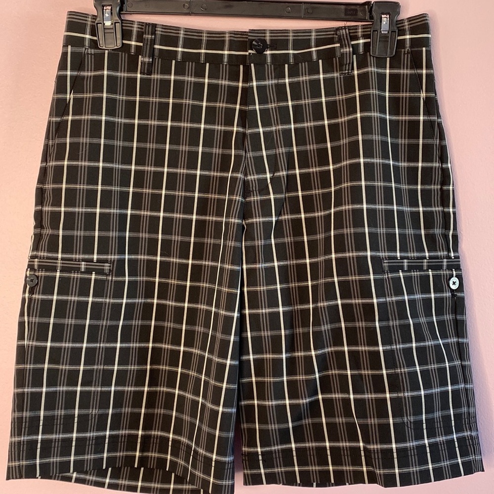 Adidas Ultimate Golf Shorts, Flat Front, Plaid, Tech pockets, W32